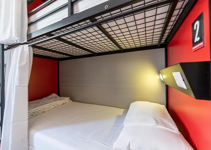 Yellowsquare Hostel