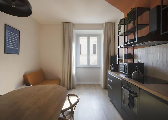 Yellowsquare Hostel